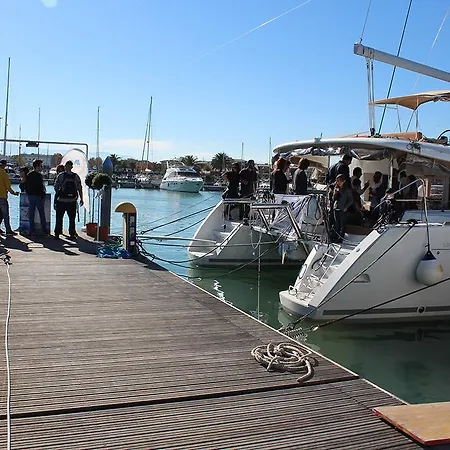 Catamarano Mauticat