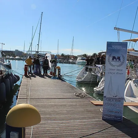 Bateau-hôtel Catamarano Mauticat Pescara